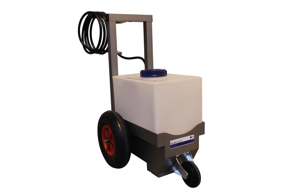 Bovi Carts is furthermore also developed for the farmers who do not need a stationary hoof washer, but who will do hoof washing with the same unit in more barns.