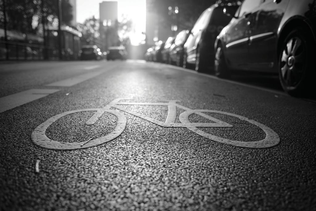 CASE STUDY Pierre Aden/shutterstock.com Countermeasures Prove Effective in Reducing Bicycle Collisions By Nazir Lalani, P.E. and Kristopher Gunterson In 2014, the number of traffic fatalities in the United States reached its lowest level at 32,744.