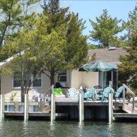 LoveladiesCottage--Classic and Relaxed Lagoon- Front Home, Dogs OK Summary Sweet house!