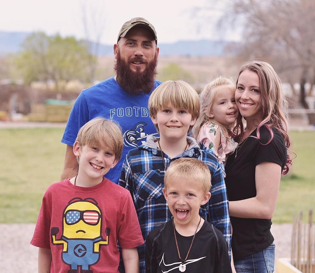 FAMILY: wife Kerianne; sons Ryder (11), Maddox (10), Brayden (8), daughter Skye (4) FOOTBALL EXPERIENCE: 4 th year coaching Valley Christian football and wrestling; 1 year of coaching Valley