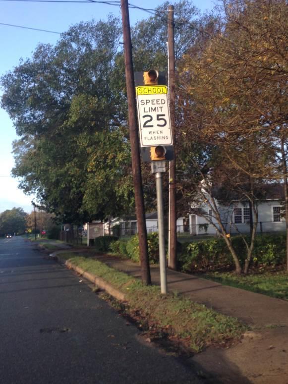 speed limit to 25mph when flashing, which corresponds to the school s