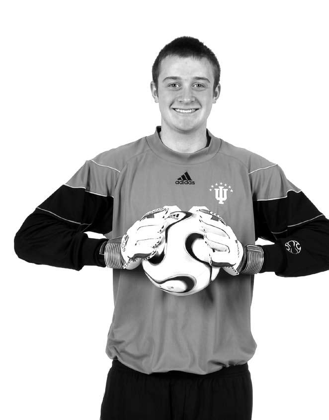 32 MICHAEL munroe GOALKEEPER 6-4 200 Redshirt Freshman Indianapolis, Ind. > North Central 2007 (FRESHMAN) Redshirted... saw action in the spring, playing 45 minutes in a 1-0 victory over Virginia Tech.