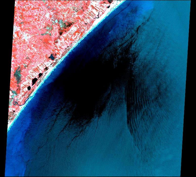 Figure 5. ASTER false-color VNIR image over a portion of the southeast coast of Brazil acquired on 30 October 2000 at 1343 UTC.