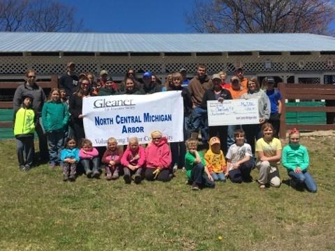 6 CLARE COUNTY NEWS 4-H Participation Fee Change FAIRGROUNDS WORKDAY Thank you to the numerous people that helped clean, landscape, and plant the flower beds at the Fairgrounds on May 7!