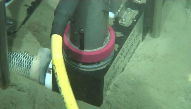 The battery package which was already put on the seabed was connected to the pressure sensor package. These three packages are connected by cables.