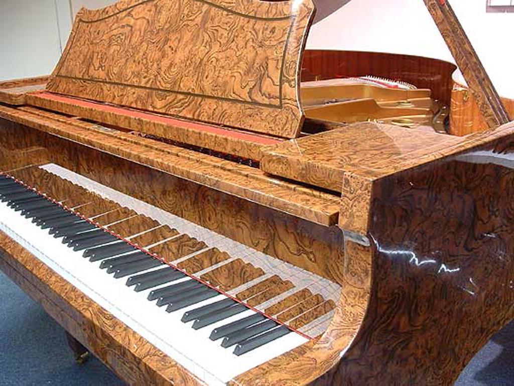 C 154/26 EN Official Journal of the European Union 17.5.2017 Antique pianos, which almost always include ivory keys but may also include ivory inlay or rosewood marquetry.