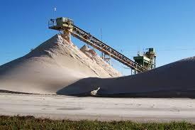 Silica Case Study Sand mining operation, bagging facility Workers had 8-hour TWA silica over the new PEL.