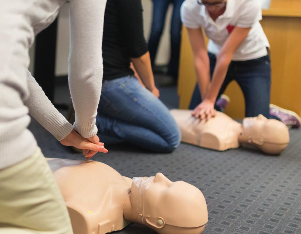 Training Courses and Training Units Quality training courses in CPR, AED and first aid Once you ve purchased an AED, you may want to consider a training course specific to the model you ve chosen.