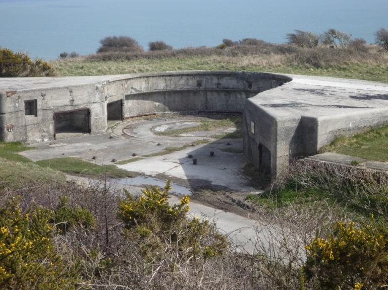 3.25 14 At Culver Down there are a number of historic monuments: Earl Yarborough Monument Bembridge Fort Gun Emplacements at