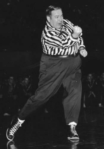116 TOURNAMENT GAME ARENAS BY SITE Photo by Rich Clarkson/NCAA Photos Chicago Times sportswriter Jim Enright was a referee during the 1955 NCAA East-2 regional in McGaw Hall in Evanston, Illinois.
