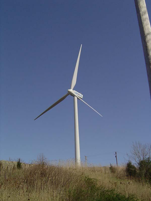 Figure 1.1 Vestas Turbine at Hull, MA project The project proposed by the LCLT is significantly smaller than the Hull project, and will require less energy production.