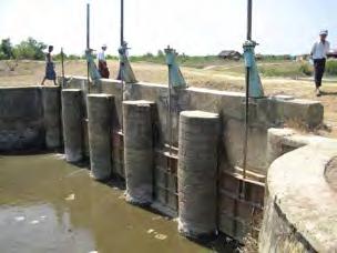 - By inspection with site engineer, condition of the sluice gate is as follows; - Existing crest level of dike around sluice is 1.