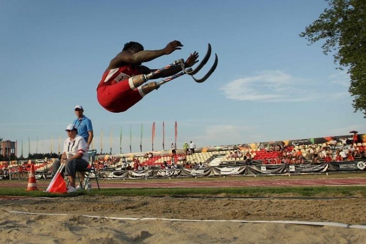 FIELD EVENTS AMPUTEE PROSTHETIC RULES CLASSES F42-F47 Traditional competition rules (IAAF/IPC) in all field events. Rules governing Prosthetics: Prosthetics are not required in field events.
