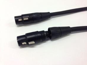 Proper Tight XLR Plug Un- screwed XLR Plug CADDY BALANCE FEATURE The GRX1250Li is powered with a very lightweight Lithium Ion battery that can affect