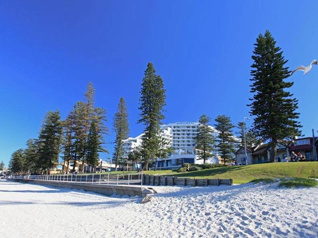ACCOMMODATION NOVOTEL SYDNEY BRIGHTON BEACH Novotel Sydney Brighton Beach offers premium 4.