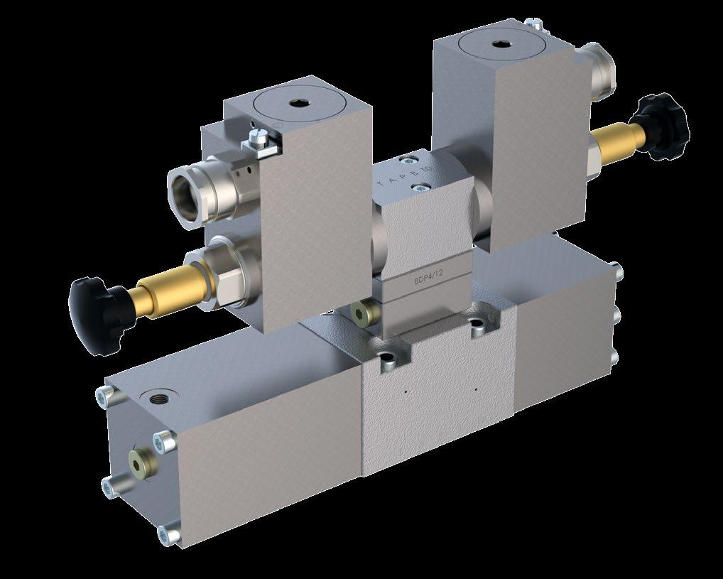 electrical actuation with a hand lever actuation for 3-way valves For switching