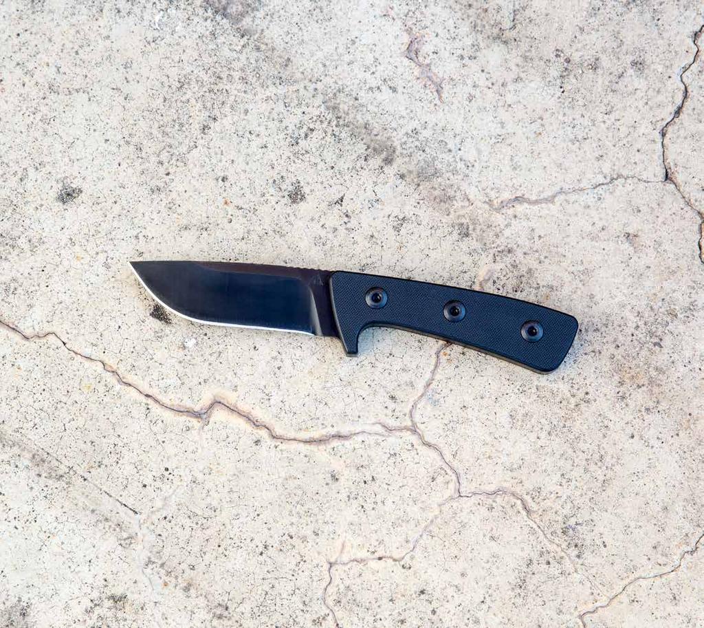 AM-2 The AM-2 knife, by Abraham & Moses, is the perfect knife for Law Enforcement and EDC applications.