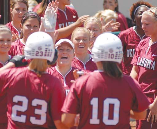 Strong in the circle By Jeff Johncox The Norman Transcript April 23, 2007 Just when Oklahoma needed her most, Lauren Eckermann settled down and started to dominate.