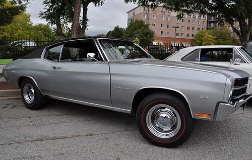 (bottom) This is one clean Chevrolet Chevelle, love