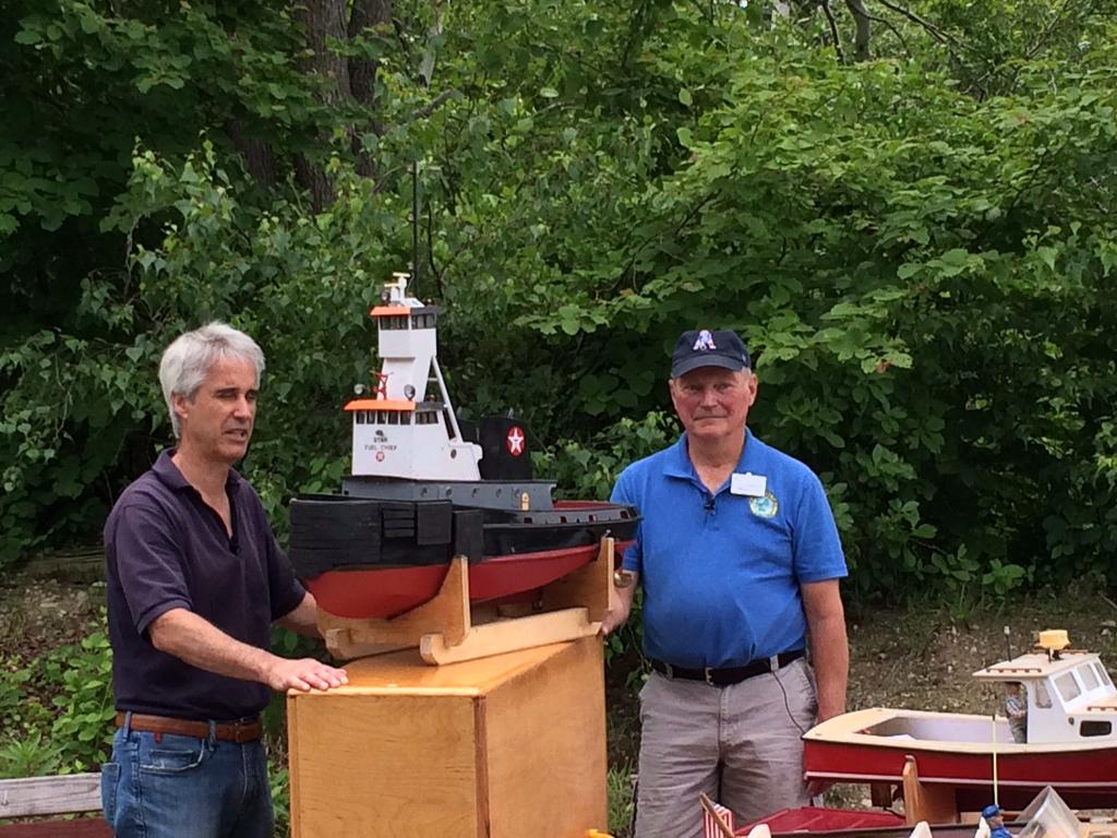 The main event at this float was the presence of Paul Jermain. Paul has produced Smart Boating, a boating-related TV show for public access cable TV Stations since 2006.