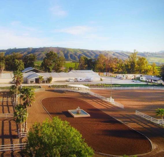 LOCATION & ACCOMODATIONS Southern California Equestrian Centre is located at 4600 Sand Canyon Road, just off the Hwy 118.