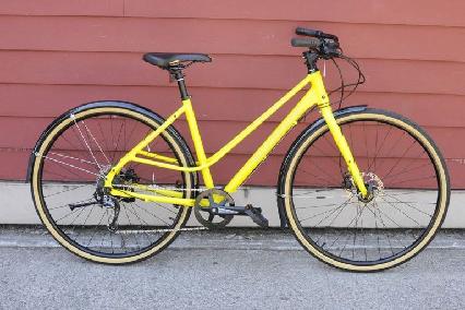 Kona Coco (2018) 44890 Hailing from Canada, Kona Coco is a hybrid bicycle for women that comes with Tektro