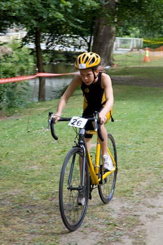 NEWS Holmfirth Tri 11 th July Nearly 100 local junior triathletes descended on Holmfirth to take part in the inaugural Holmfirth Junior Triathlon.