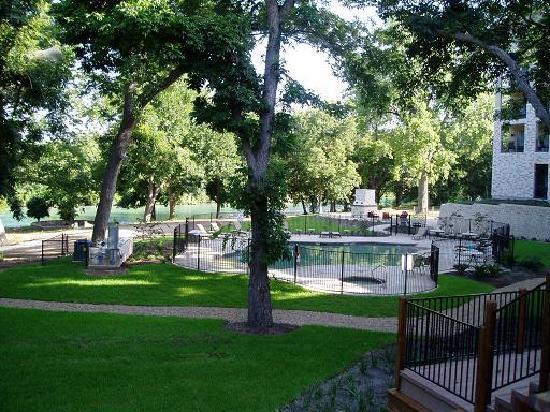 The Host Hotel Will Be: Courtyard New Braunfels River Village You can book your room online or by calling them anytime leading up to the tournament at 800-321-2211.