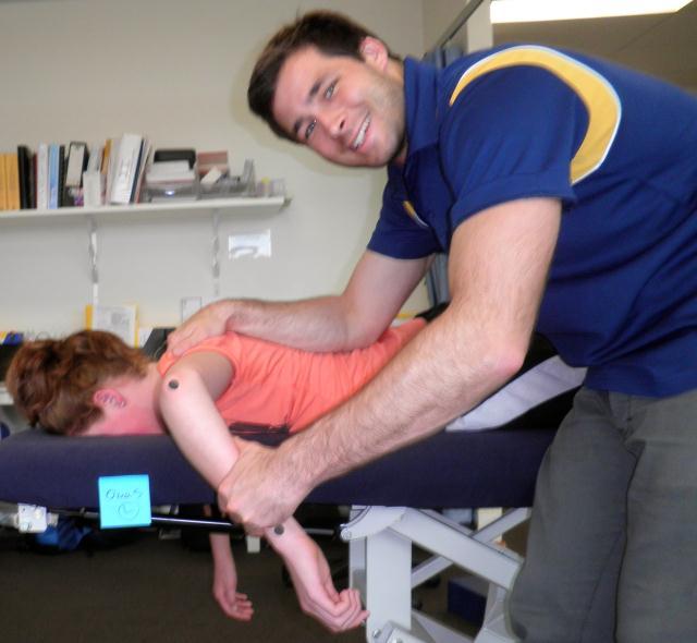 Using Physiotherapy in competitive swimming programs Perform Screenings