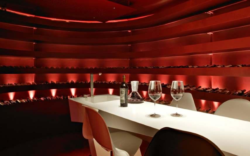 Gastronomy TRADITION.GOURMET DINNERS. Dinner description: If you stay at the Grau Roig Boutique Hotel, the program includes flexible half board.