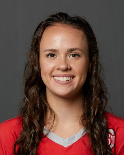 #1 BECCA MAUER S HEIGHT: 5-9 SOPHOMORE HOUSTON, TEXAS JERSEY VILLAGE H.S. PLAYER NOTES Had a stretch of five matches with double-digit assists Posted a double-double (33 assists, 11 digs) vs.