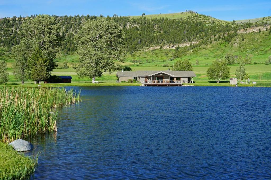 Riverstone is one of the finest sporting and retreat properties in Montana.