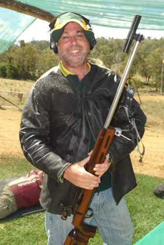Queensland CLERMONT RIFLE CLUB t Rifle Prize M BILLY SING MARKSMAN SHOOT 2017 Open invitation to all licensed shooters and Clubs including The ADF Date: September 16-17 C Grade winner Gerard