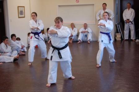 To celebrate the opening of the Aberdulais dojo, members of WIKF (Wales) performed two consecutive demonstrations, one in Aberdulais community centre the other in Cilfrew.