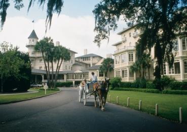 Day 2: After a Continental Breakfast you will start your journey with a Guided Tour of genteel, beautiful and historic Savannah, the "Belle of Georgia".
