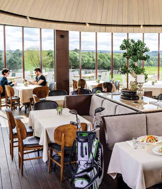 Bistro Restaurant appeals to your soul as well as your palate, with its glass hall which makes you feel like surrounded by nature, its outdoor terrace for a breath of fresh air and its