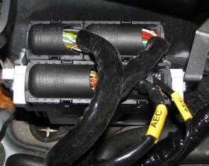 Connect both control units to the ABT wiring