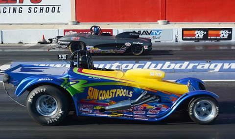 Blodgett won the title and the Harris Motorsports-sponsored vacation to Hawaii by a mere 10-points over Ryan Herem and 11-points over Ryan s dad, Brenden.