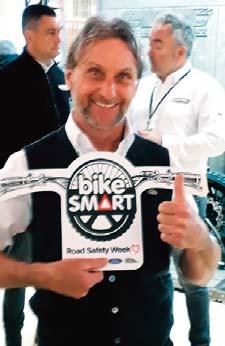 Formr Suprbik World champion Carl Fogarty was among thos who supportd th Bik Smart mssaging.