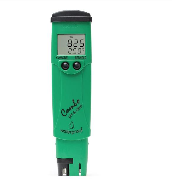 0 Large multi-level LCD screen Integrated temperature sensor Two button operation One or two point calibration Stability indicator and automatic shut-off Low battery indicator HI-98121 Pocket ph &