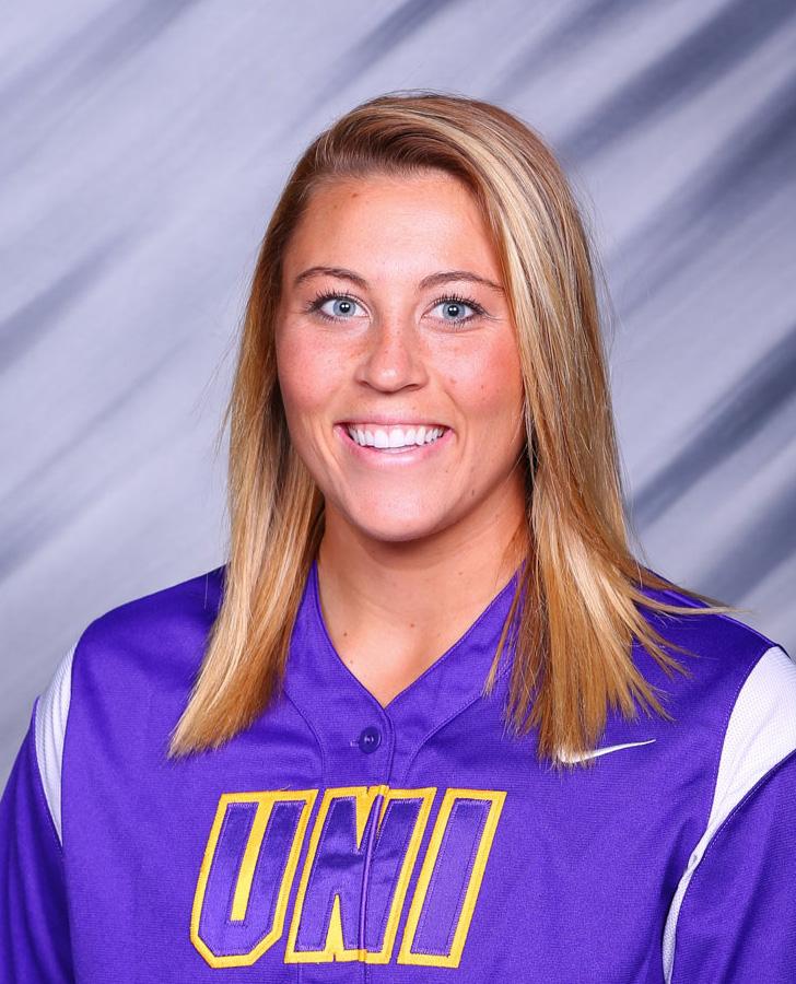 BROOKE CRAIG 8 BROOKE CRAIG JUNIOR PITCHER 5- WATERLOO, IOWA COLUMBUS HIGH SCHOOL IP: 7., last vs. Indiana State (4/3/8) SOPHOMORE (6-7) Saw action in nine games with four appearances on the mound.