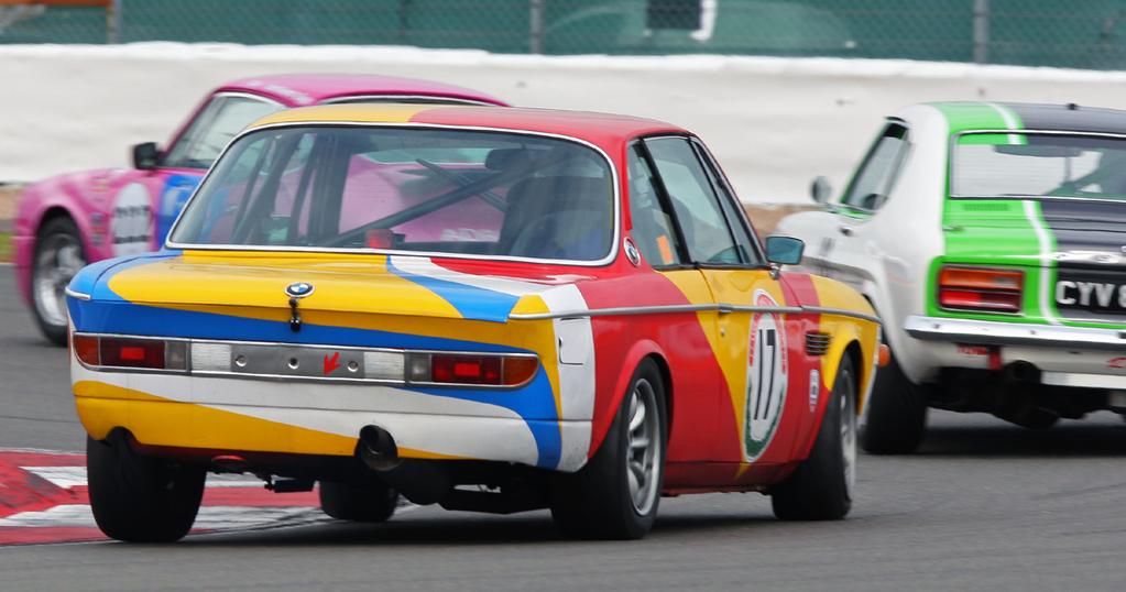 2013 NEWS from the seventies Chairman s chatter Sixty eight HRS and 70s cars lined up for qualifying guaranteeing the circuit was going to be extremely busy, so it proved to be and probably no-one