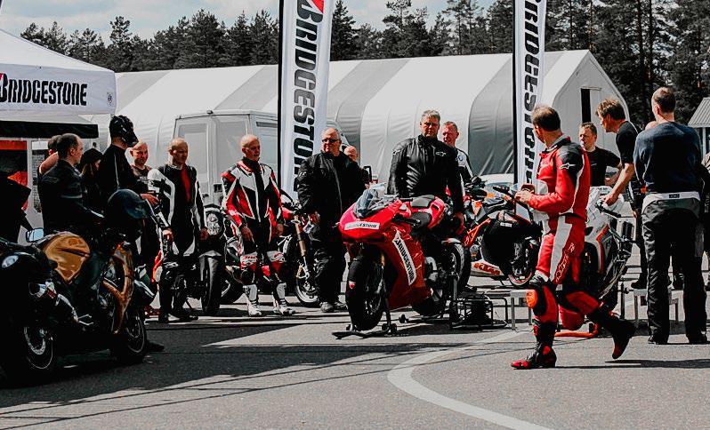 RIDING EVENTS AND TRAININGS KALLIO RACING HAS ARRANGED RIDING EVENTS AND TRAININGS FOR VARIETY OF GROUPS SINCE 2007.