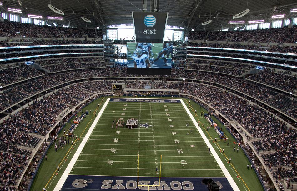 Sponsorship Opportunities Convention Center Fort Worth, TX Annual Reception and Awards Dinner at AT&T Stadium Diamond Vision Have your logo appear on one of the country s largest JumboTrons for the
