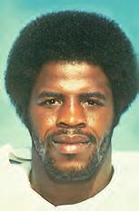 34 Earl Campbell RUNNING BACK 5 11 232 lbs COLLEGE: TEXAS NFL SEASONS: 8 YEARS WITH OILERS: 7 (1978-84) HOMETOWN: TYLER, TEXAS BORN: MARCH 29, 1955 GAMES PLAYED: 115 HALL OF FAME INDUCTION: 1991 Earl