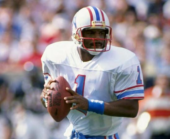 Moon played 10 years (1984-93) with the Oilers/Titans organization and holds the franchise records for passing yards (33,685) and touchdowns (196), while leading the Oilers to seven consecutive