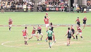 This means quarters usually go for around 25-30 minutes. 5. At the beginning of each quarter time the umpire bounces the ball in the centre of the field.