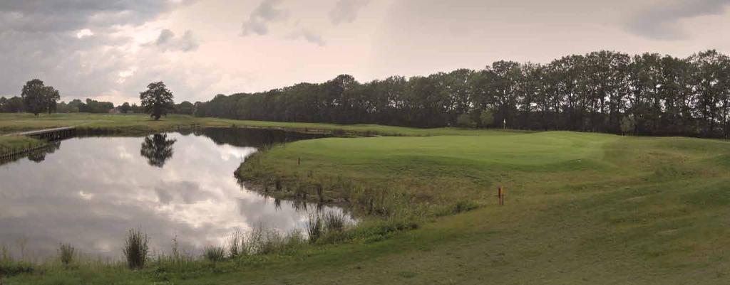 The eighth hole s rumpled fairway, with one of Turfvaert s largest bunkers flanking its left side.