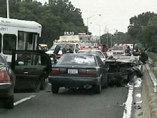 Houston Region s Vehicle Collision Facts 84,080 serious crashes 627 fatalities 93,971 persons injured Likelihood of a