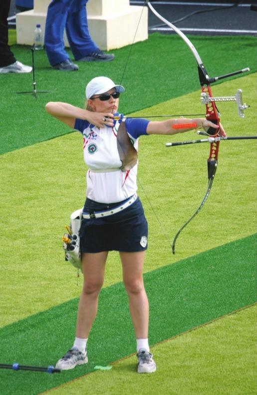 CHAPTER_2 THE FOUNDATION OF THE SHOT Success in archery depends on consistency and consistency starts with a solid foundation.